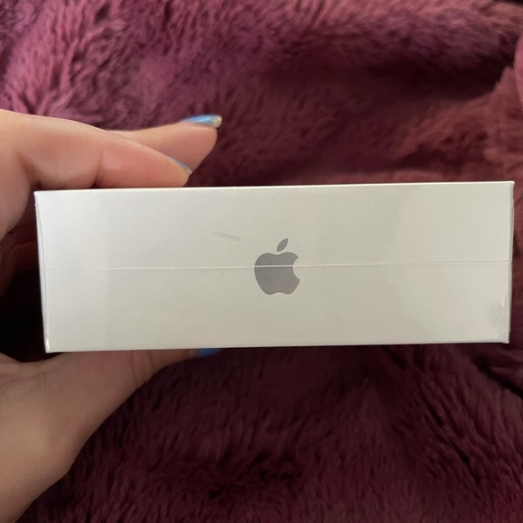 Apple Airpods - SOLD - Picture 3 of 8